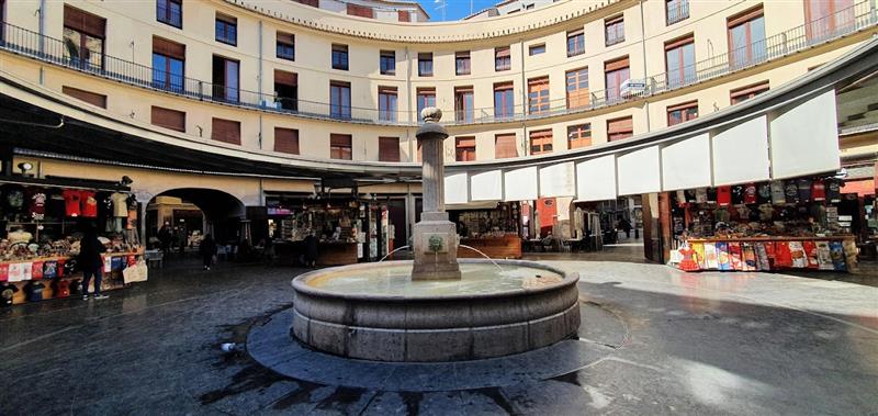 Valencia Plaza Redondo